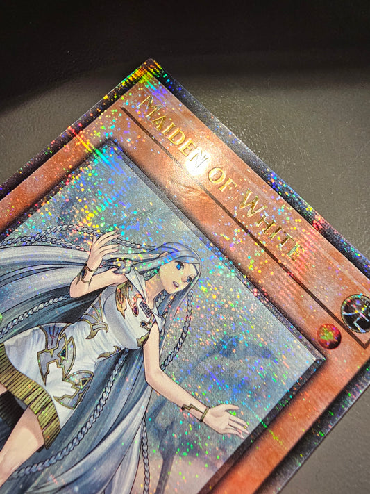 Maiden of White - SDWD-EN041 - 1st Edition - Quarter Century Secret Rare - Dented